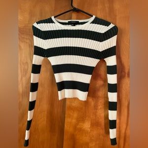 Forever 21 Women’s Striped Green & White Sweater NWOTS!!!